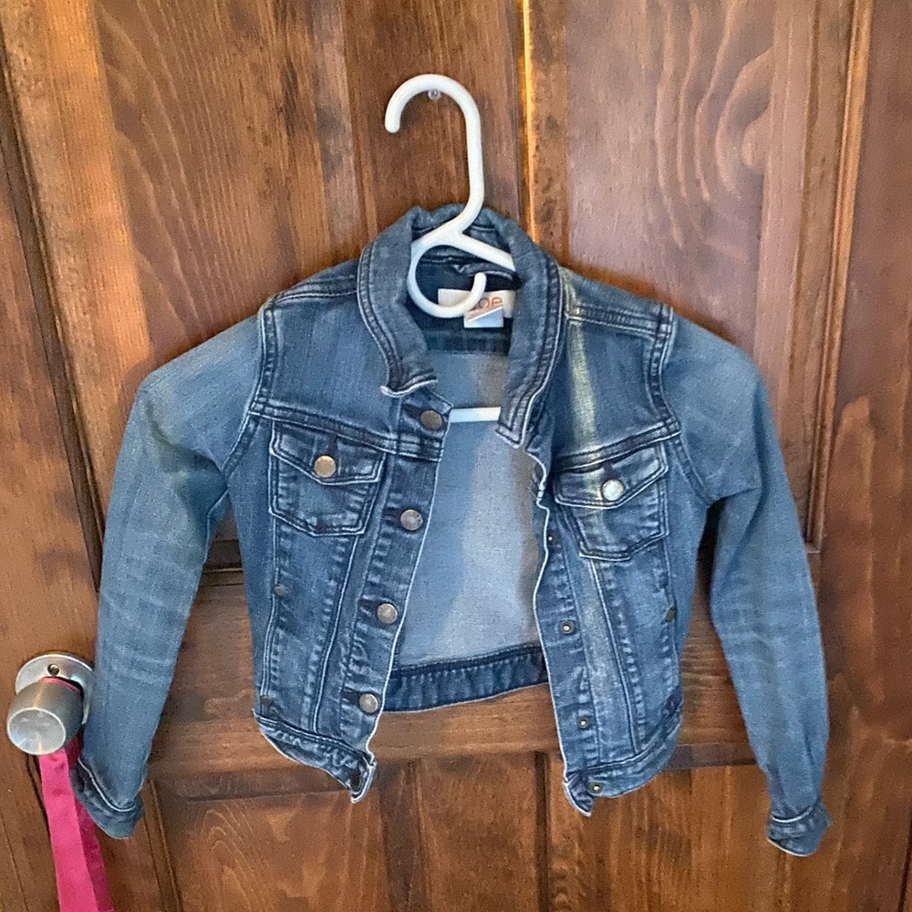 Girls Jean jacket size 6-7